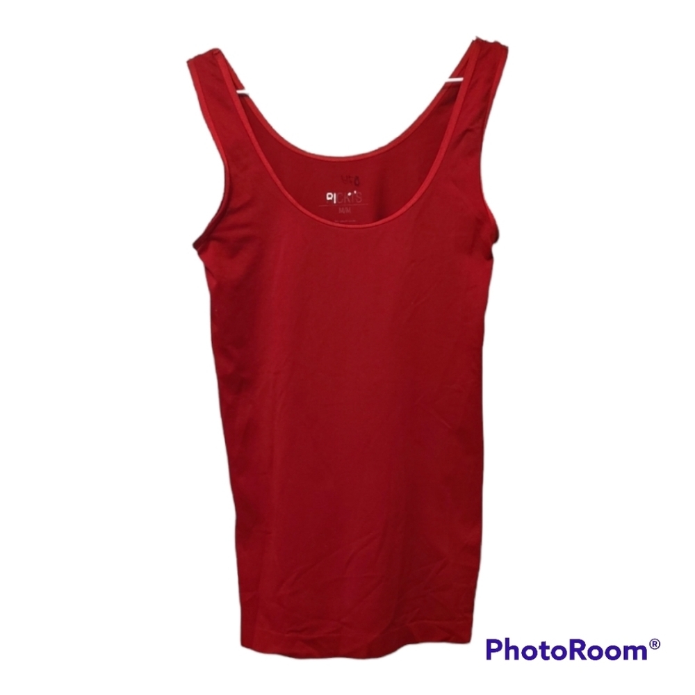 Ricki's Burgundy Tank M (fits like a XS-S)